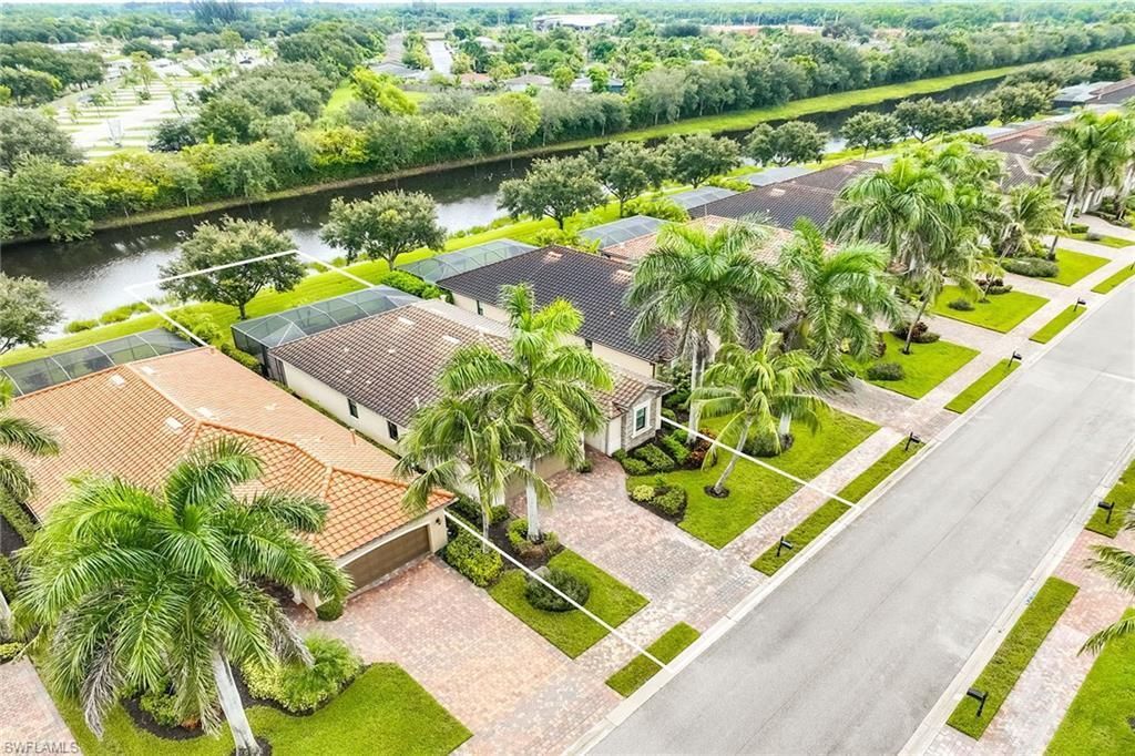 2946 Aviamar Cir , Naples, FL 34114 Photo