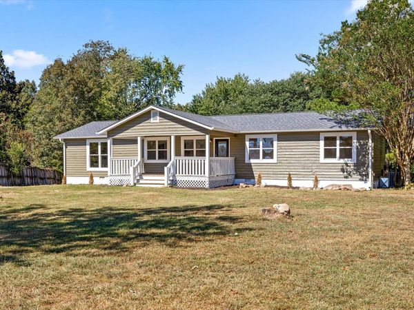 8900 N Ga 301 Highway, Trenton, GA 30752