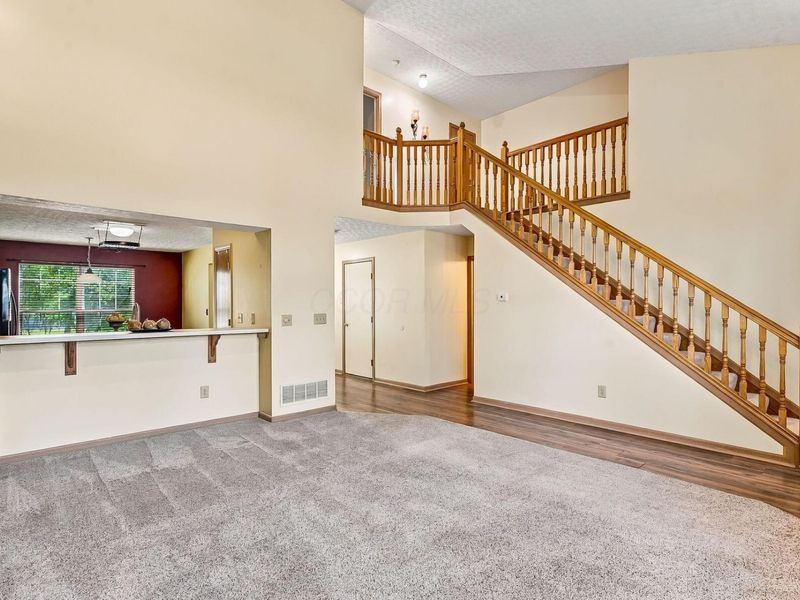1143 Insco Loop, Blacklick, OH 43004 Photo 12