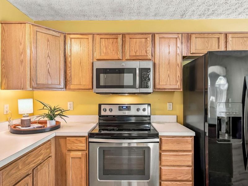 1143 Insco Loop, Blacklick, OH 43004 Photo 7