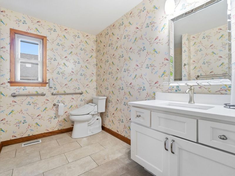 559 Enfield Road, Columbus, OH 43209 Photo 17