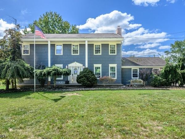 6 Emery Dr, Readington, NJ 08889