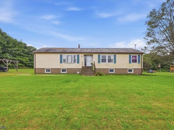 25 W Asbury Anderson Rd, Washington, NJ 08827