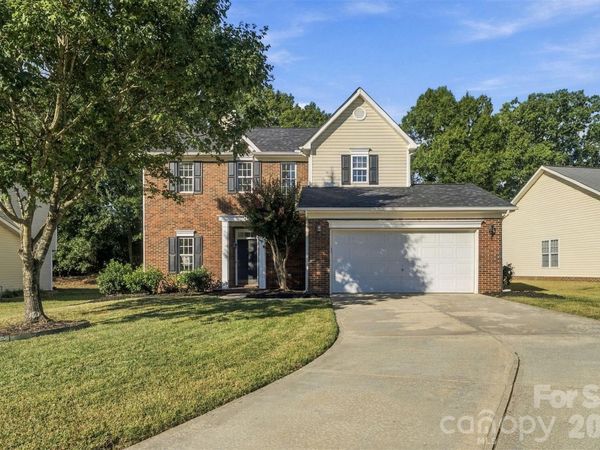 11709 Borchetta Drive, Charlotte, NC 28277