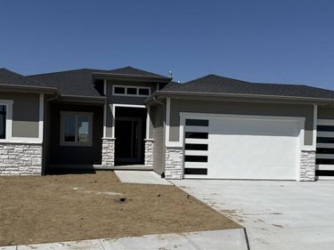 11116 S 220 Street, Gretna, NE 68028