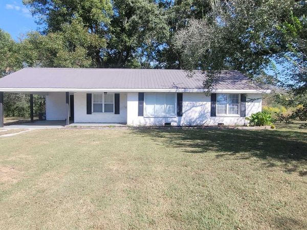695 Co Rd 131, Russellville, AL 35654