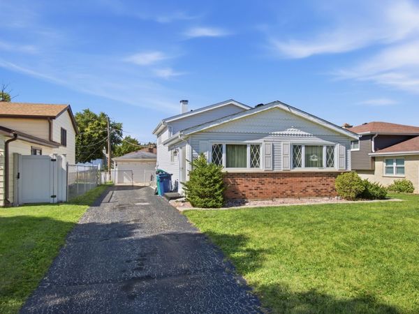 526 N Edgewood Avenue, Lombard, IL 60148