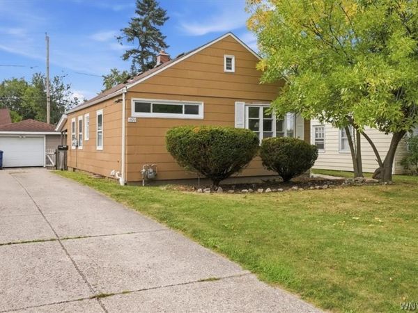 1520 Eggert Road , Buffalo, NY 14226