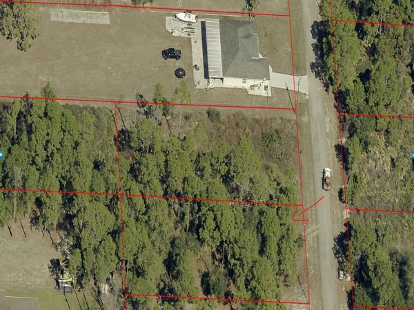1507 CLARK AVE , LEHIGH ACRES, FL 33972