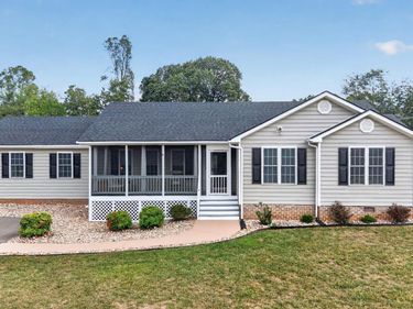 3726 White Road, Forest, VA 24551