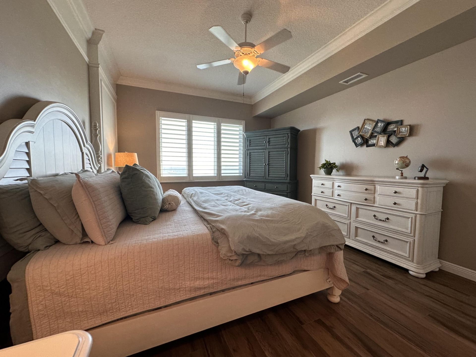 30 Harbour Isle Drive W, Unit 305, Fort Pierce, FL 34949 Photo