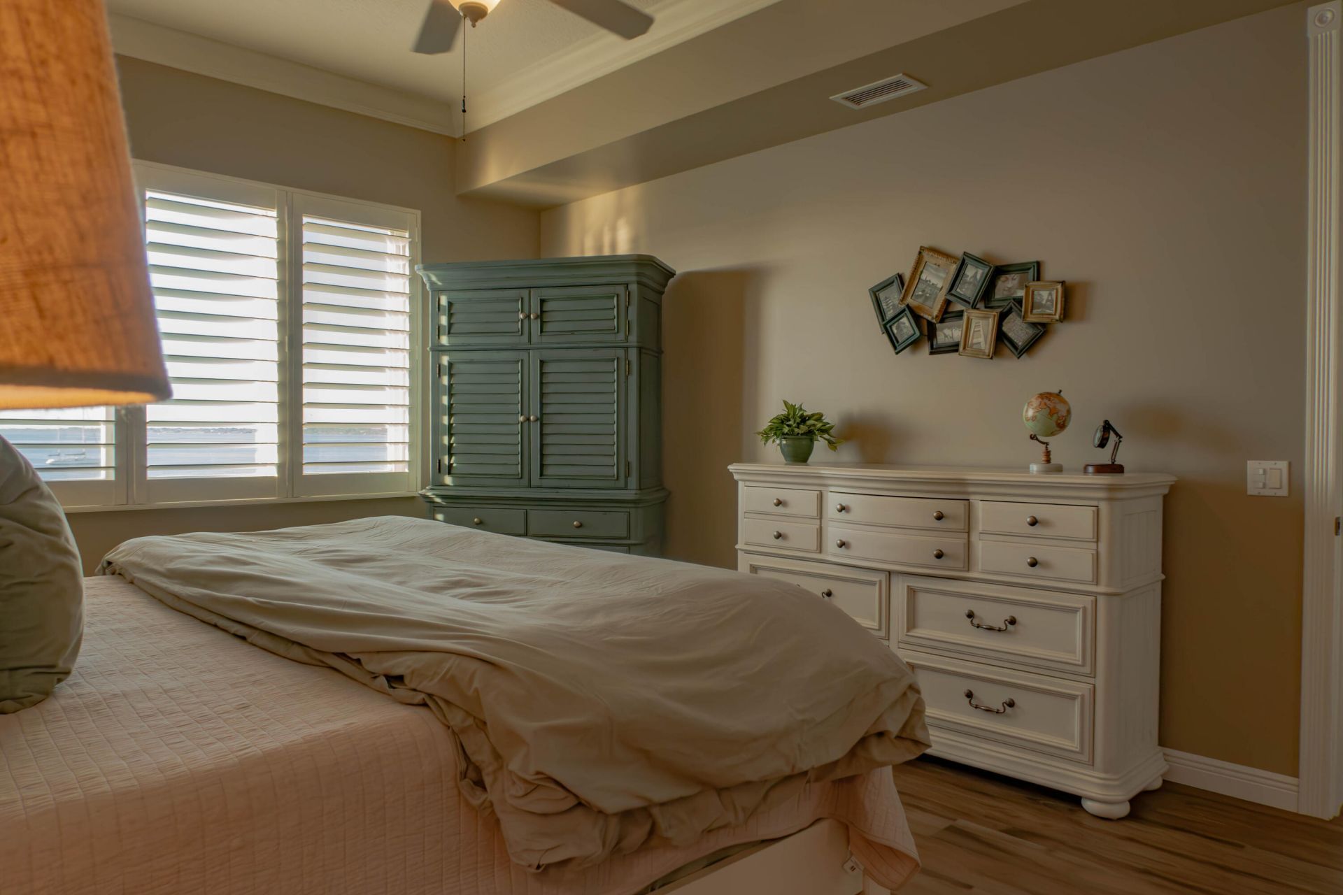 30 Harbour Isle Drive W, Unit 305, Fort Pierce, FL 34949 Photo