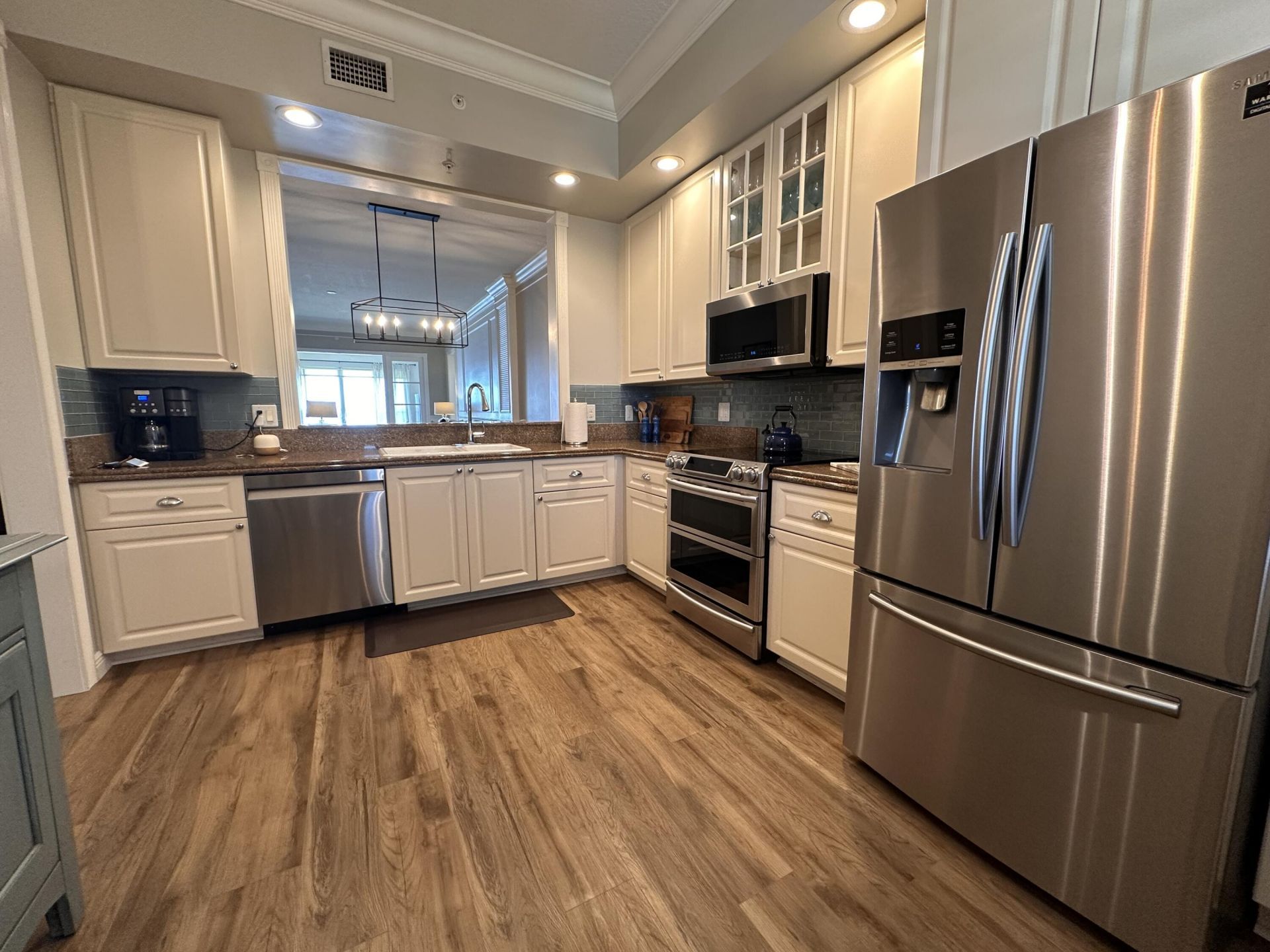 30 Harbour Isle Drive W, Unit 305, Fort Pierce, FL 34949 Photo
