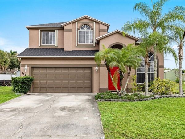 1126 SW EAST LOUISE Circle, Port St. Lucie, FL 34953
