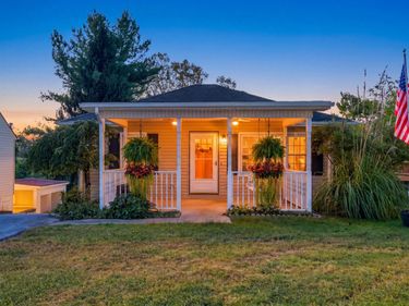 21 Horseshoe Drive, Paris, KY 40361