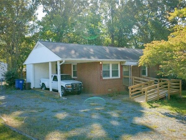 941 Brownwood Drive , Winston-Salem, NC 27105
