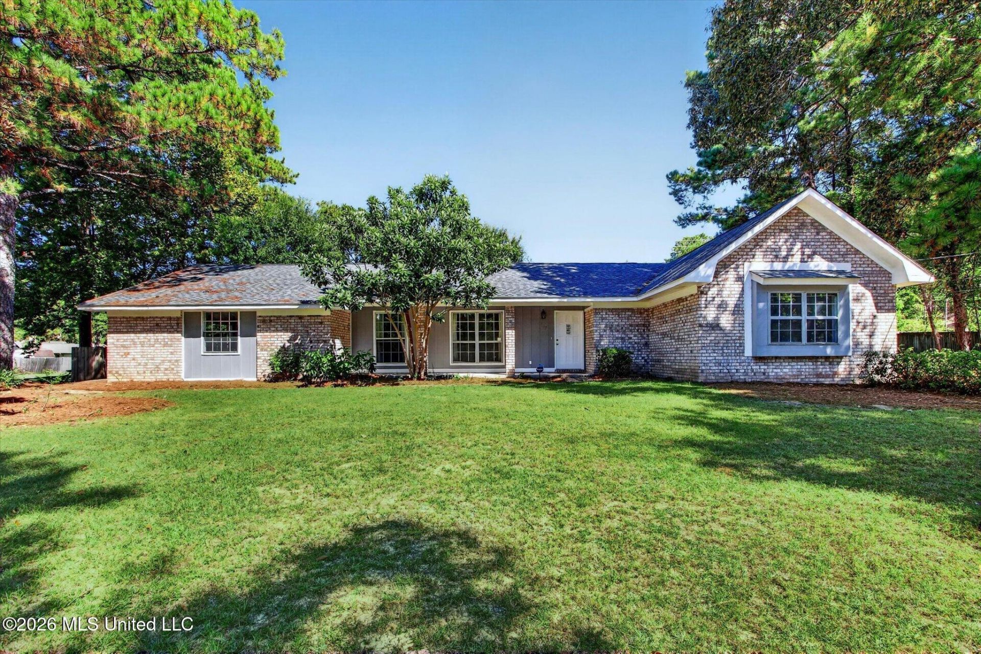 147 Somerset Drive, Hattiesburg, MS 39402 Main Photo