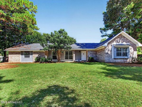 147 Somerset Drive, Hattiesburg, MS 39402