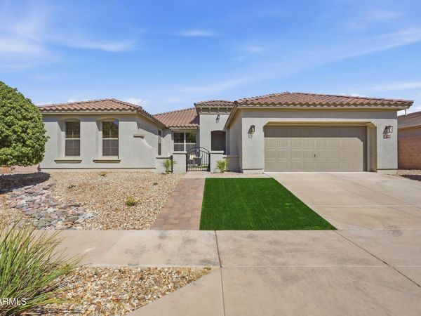 26919 N GIDIYUP Trail, Phoenix, AZ 85085