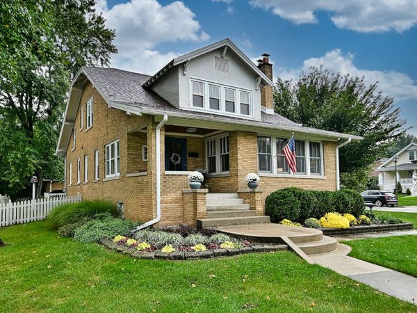 426 S Hill Avenue , Elmhurst, IL 60126
