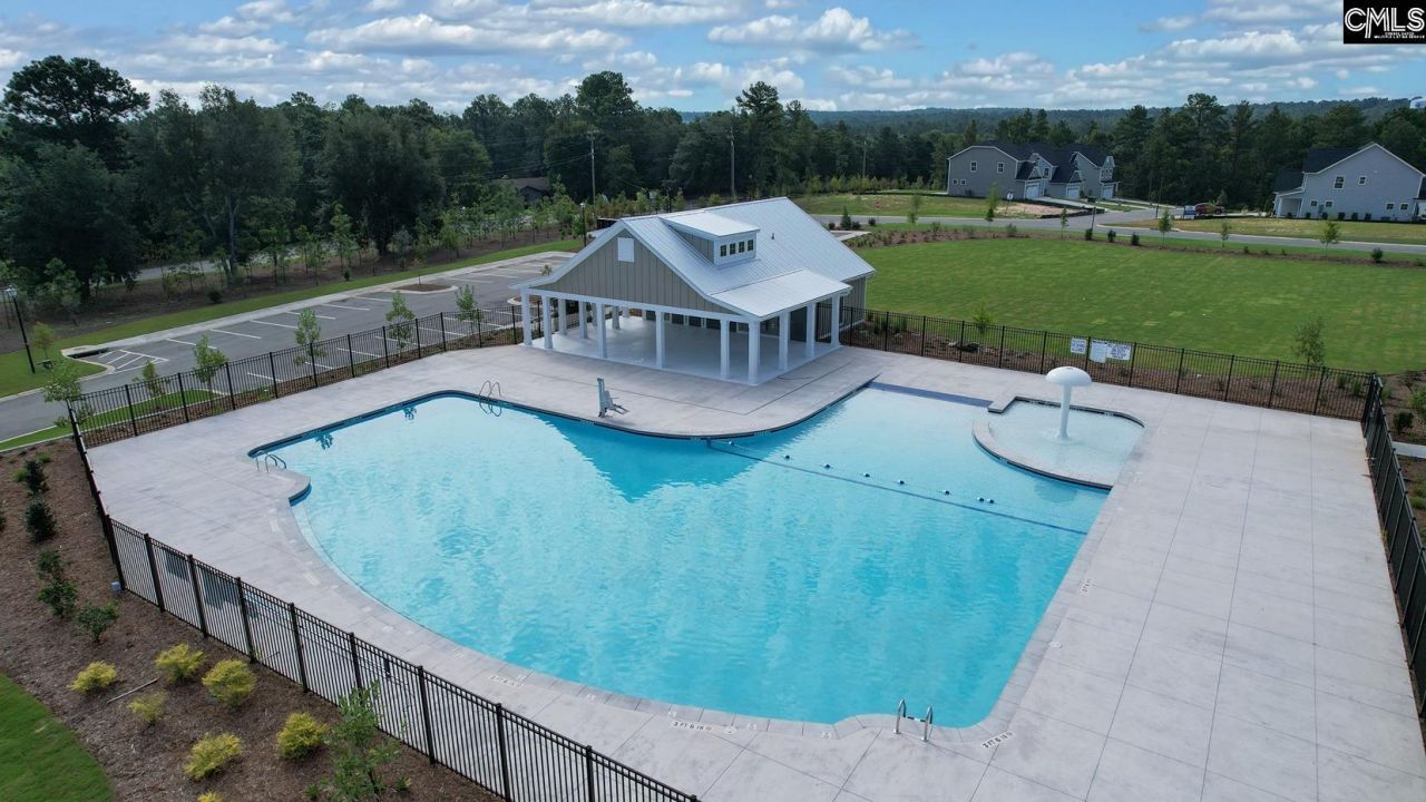 913 Snowflake Way Photo 24