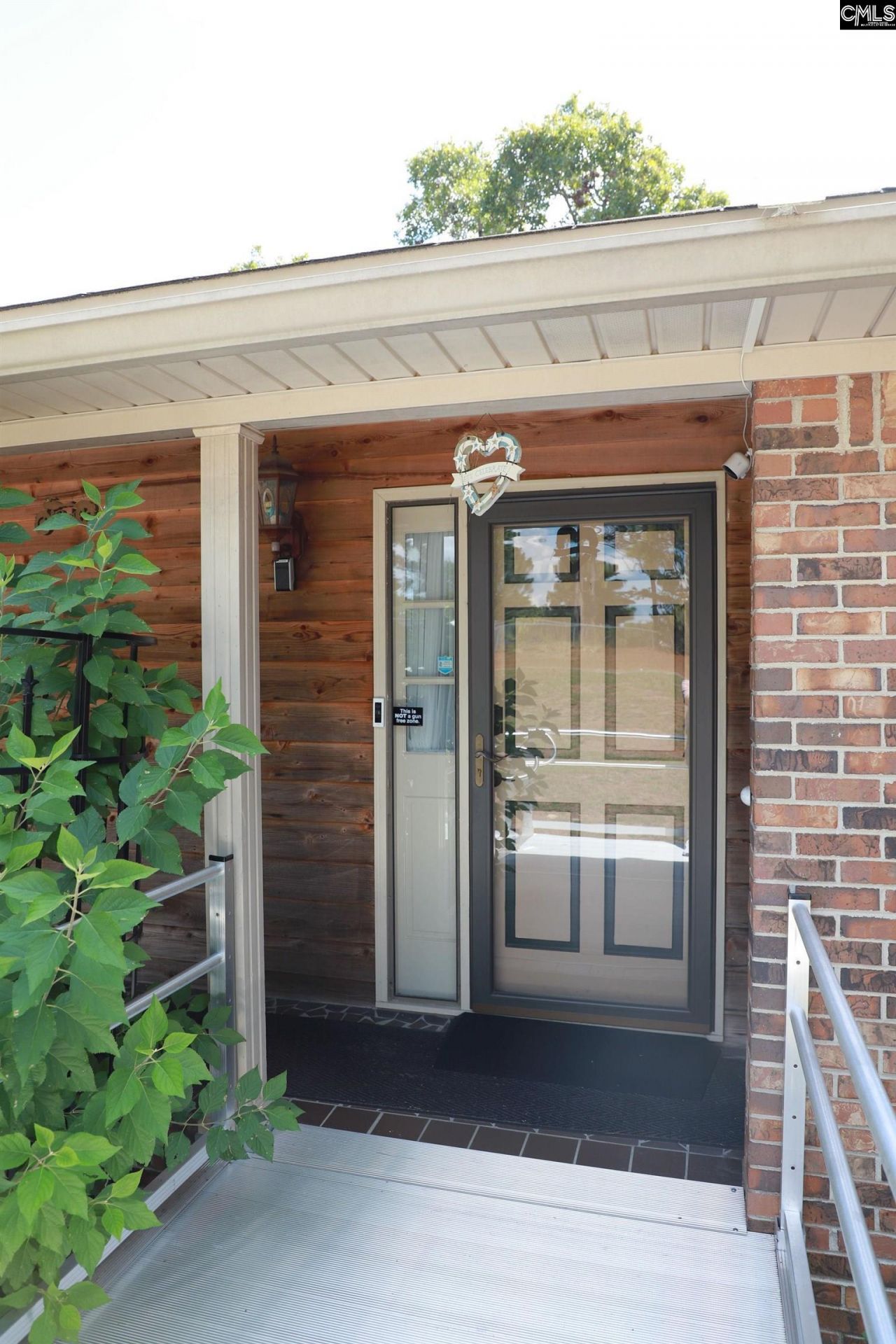 160 Kinghill Drive  Photo 5