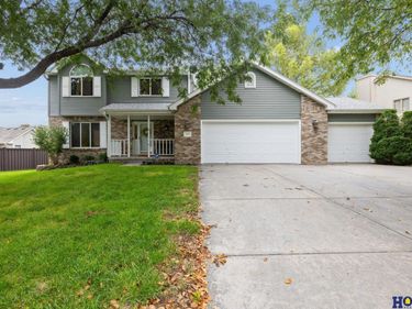 7220 Woody Creek Lane, Lincoln, NE 68516