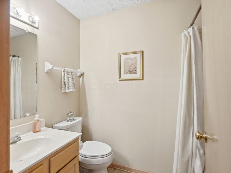 1564 Whitcombe Way, Columbus, OH 43228 Photo 25