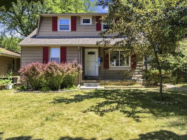 4858 N Iroquois AVENUE, Glendale, WI 53217