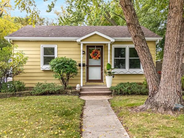 453 18TH AVENUE, Oshkosh, WI 54902
