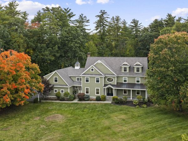 8 Wright Acres Road, Bedford, NH 03110