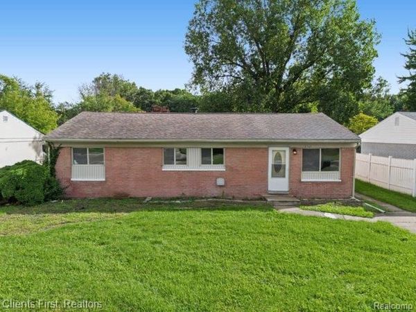 27031 S Leroy Street E, Taylor, Mi 48180