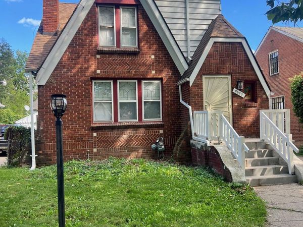 9620 Strathmoor Street, Detroit, Mi 48227