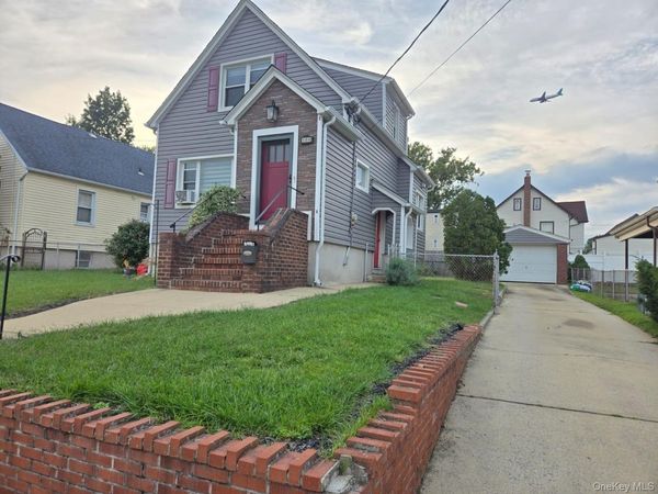 104 ORMONDE Boulevard, Unit HOUSE RENT, Valley Stream, NY 11580