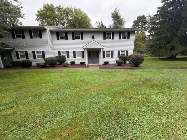 14 Fern Court, Unit H, Fishkill, NY 12524