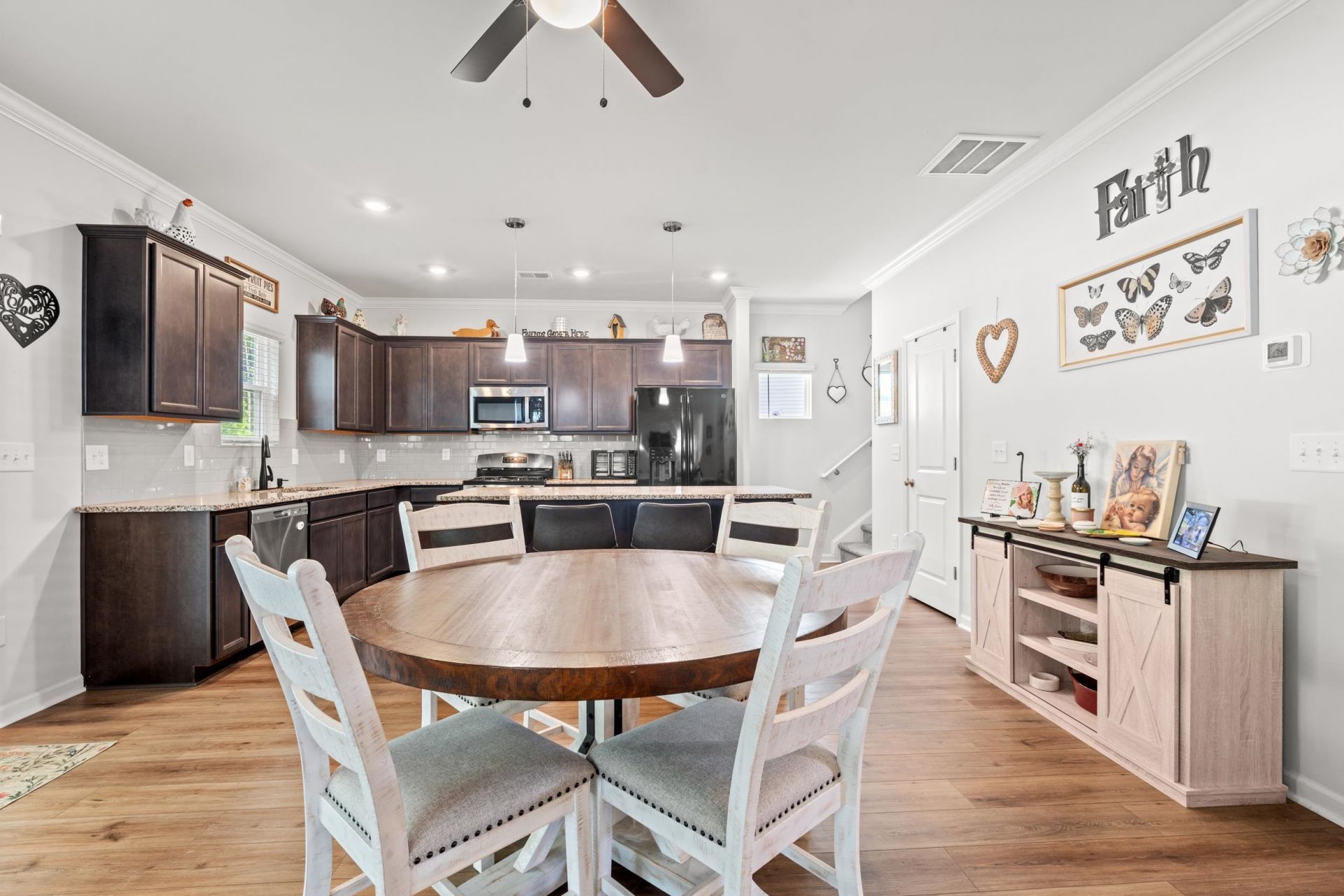 868 Agostino Dr. Photo 6