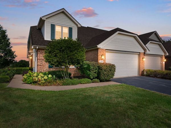 12198 Oxford Court , Lemont, IL 60439