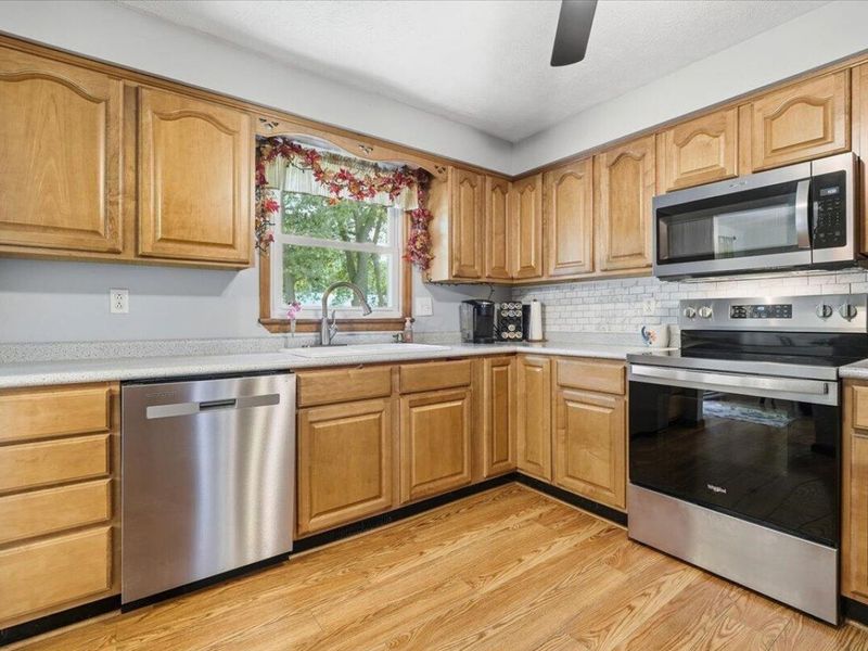 6 Susan Street, Fredericktown, OH 43019 Photo 5