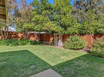 4725 Moore Way, Carmichael, CA 95608 Photo