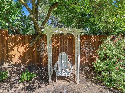 4725 Moore Way, Carmichael, CA 95608 Photo