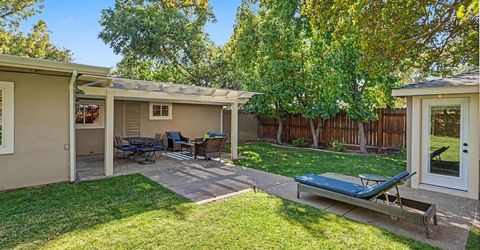 4725 Moore Way, Carmichael, CA 95608 Photo