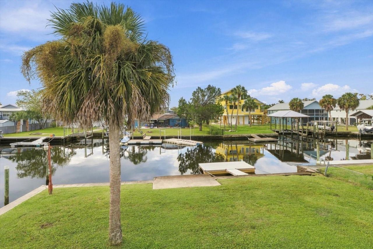 2060 NW 19th Street, Crystal River, FL 34428 Photo