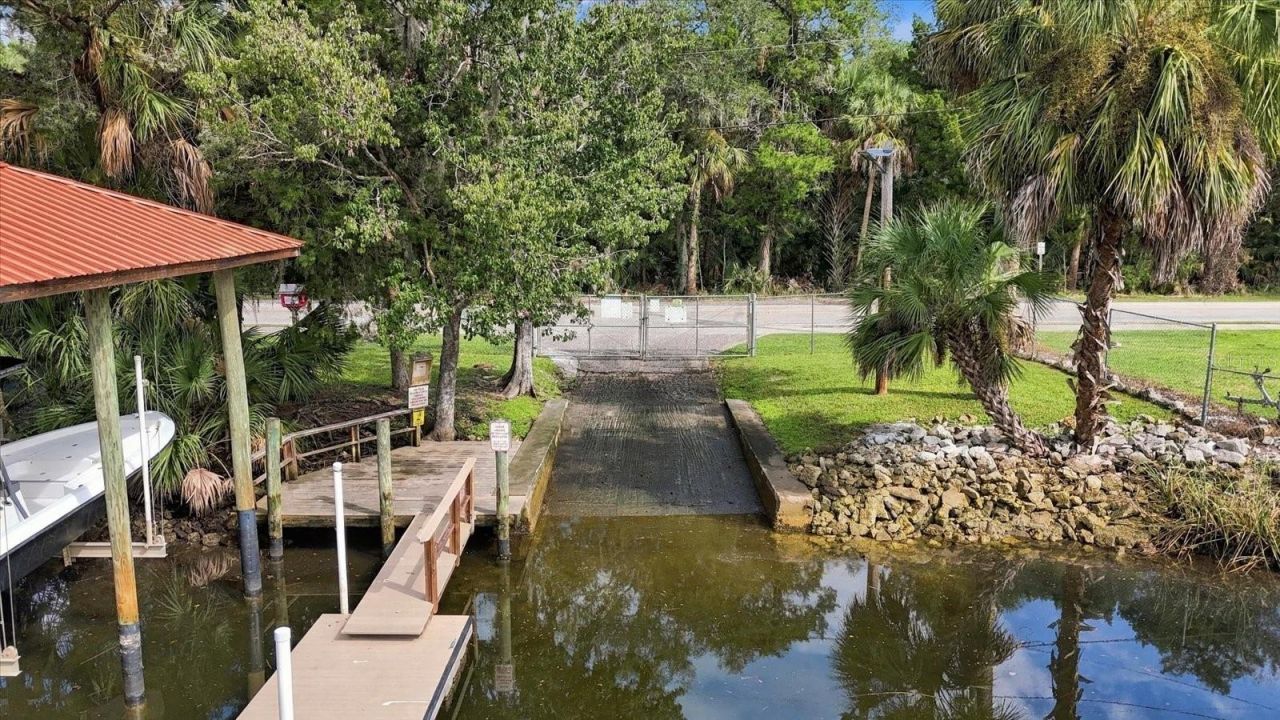 2060 NW 19th Street, Crystal River, FL 34428 Photo