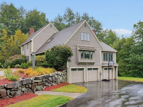 140 Paquawket Path, Groton, MA 01450