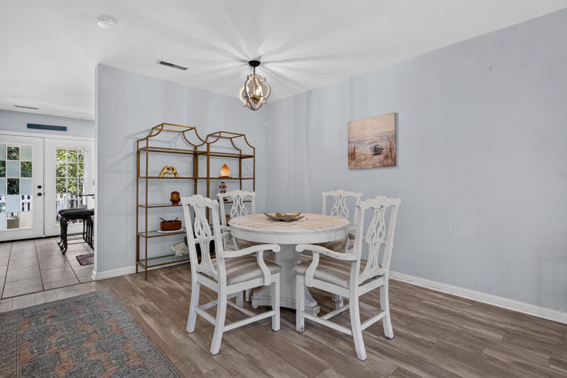 131 Hornby Circle Photo 11