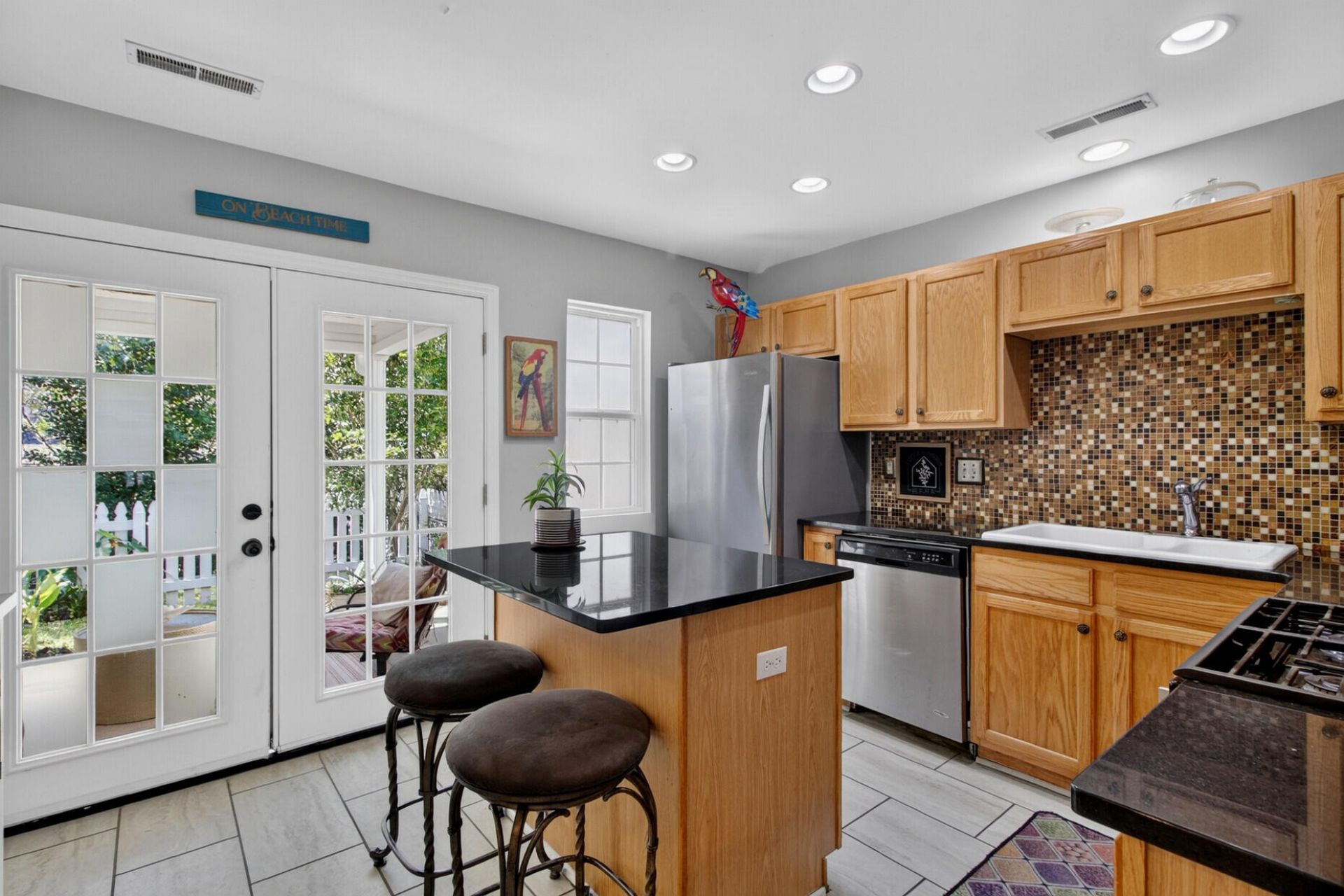 131 Hornby Circle Photo 14