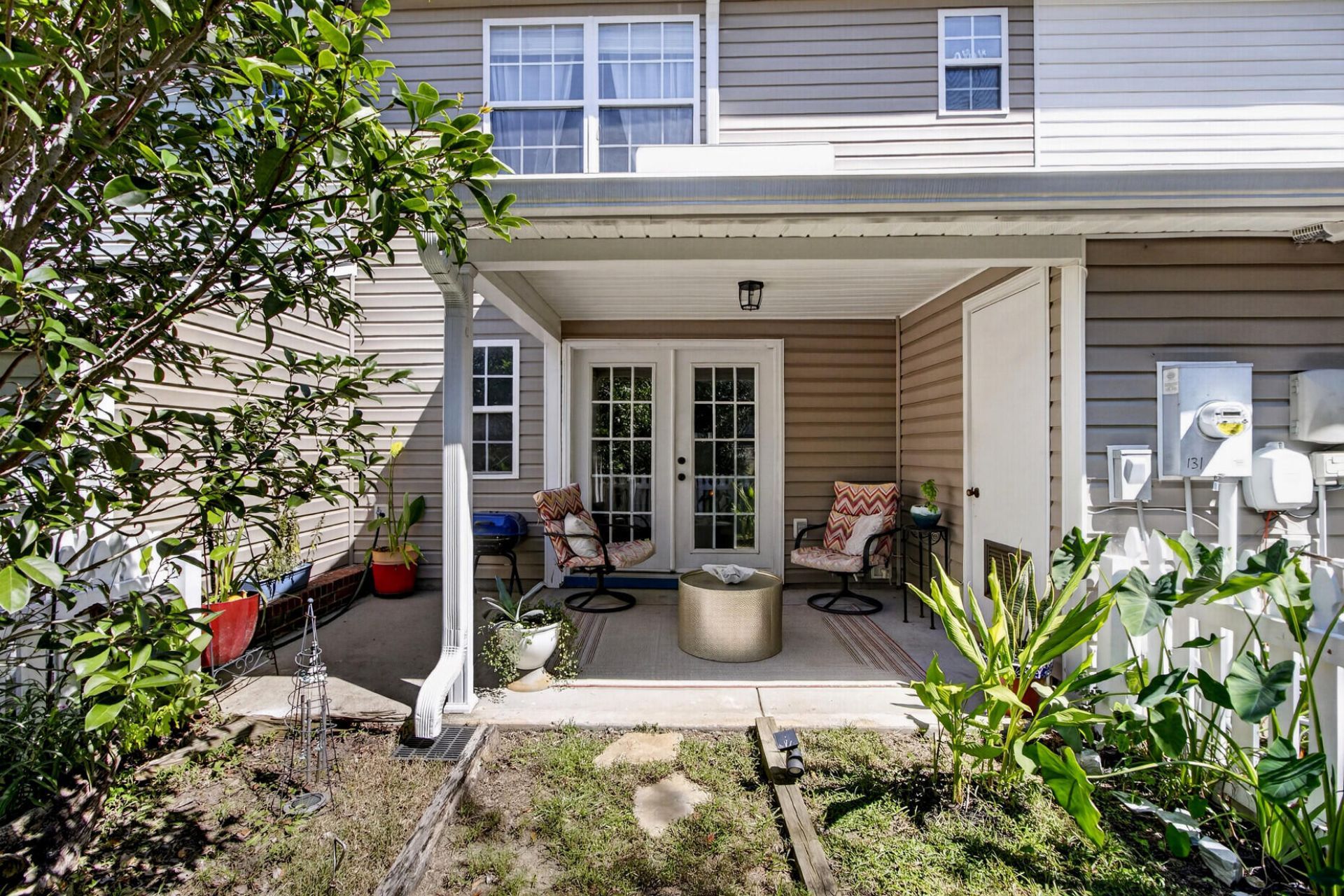 131 Hornby Circle Photo 27