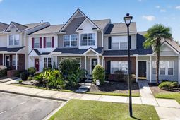 131 Hornby Circle photo 4