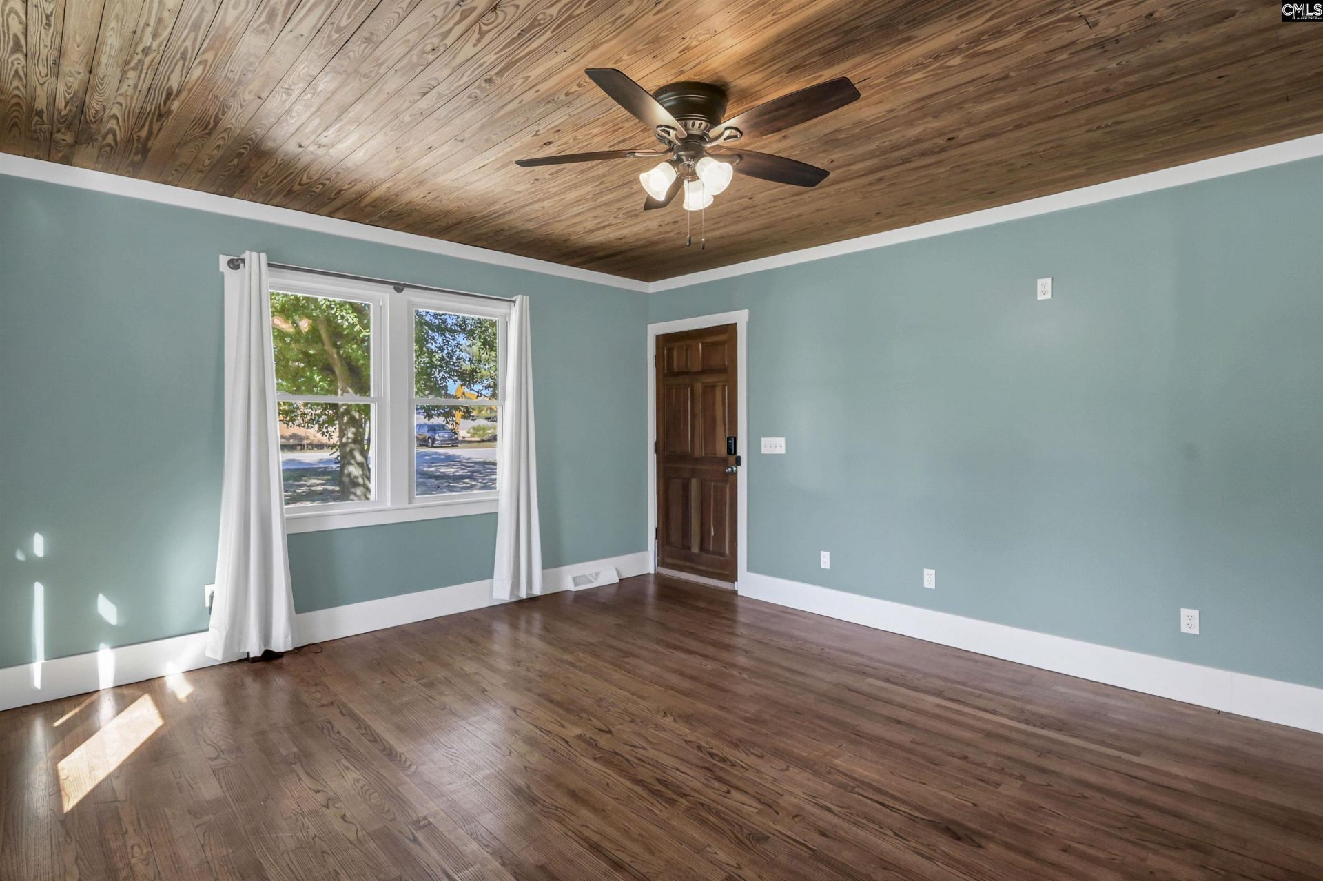 1055 Belo Road Photo 5