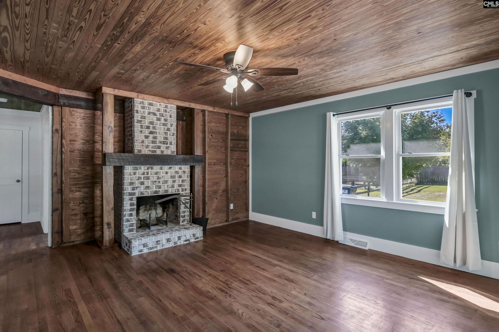 1055 Belo Road Photo 7